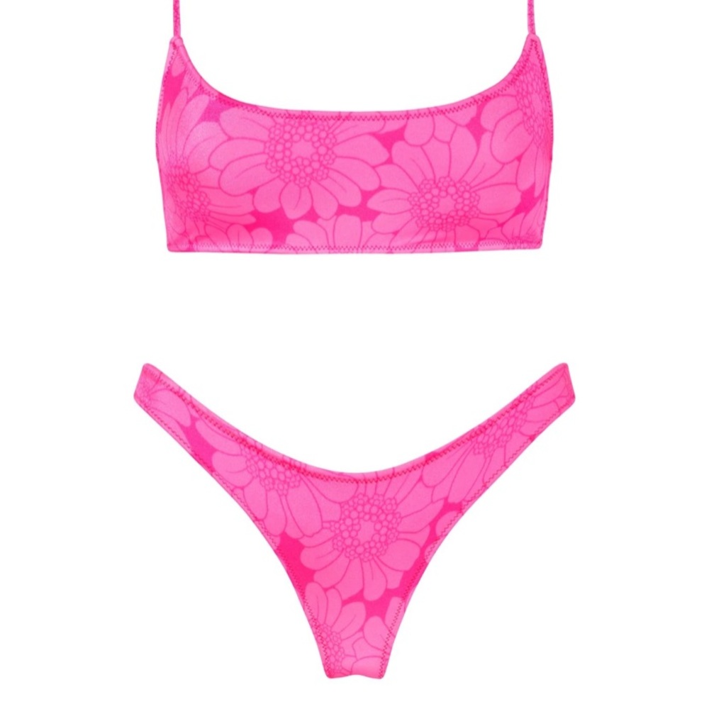 Never worn triangl bikini bottoms